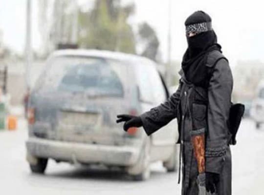 60 شابة بريطانية في سوريا بصفوف"داعش"
