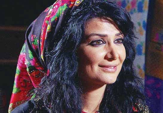 روعة ياسين بدوية في "الطواريد" جارية ب" أحمد بن حنبل"