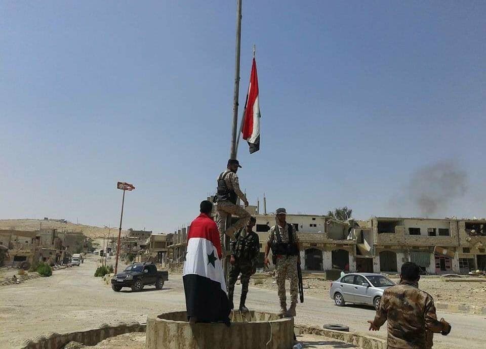الجيش السوري يقترب من السيطرة على دير الزور