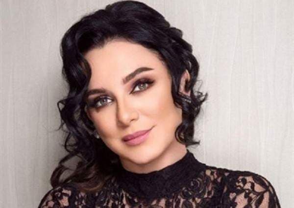 سلاف فواخرجي تستعد لتصوير فيلم «تدمر»