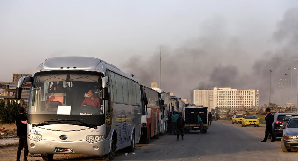 خروج أكثر من 165 ألف شخص من الغوطة الشرقية