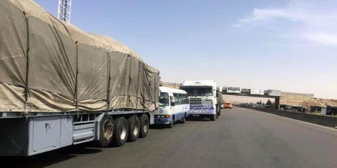 انطلاق قافلة مساعدات غذائية وطبية من حمص إلى الغوطة الشرقية