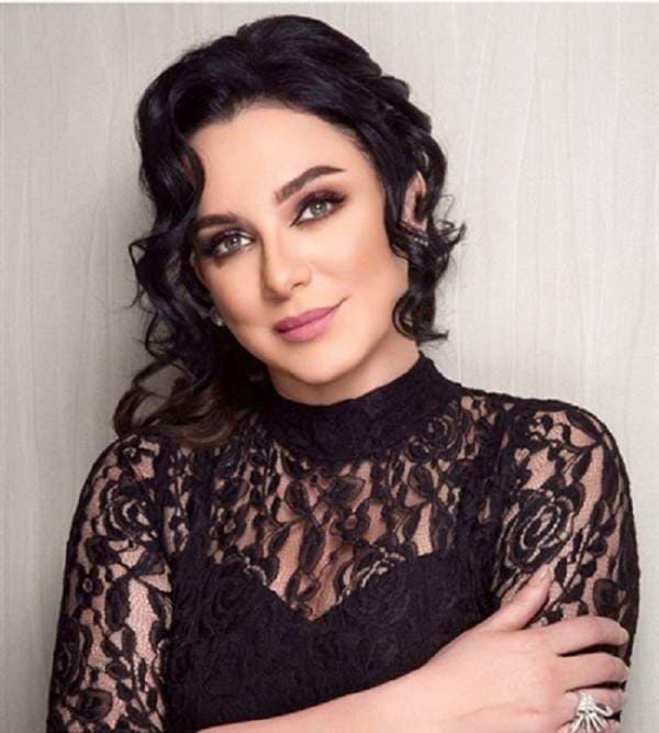 سلاف فواخرجي في زيارة لنادية لطفي
