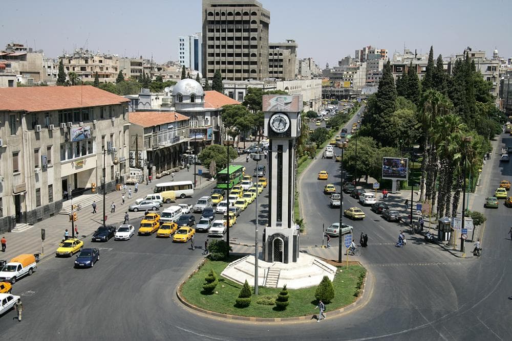 كهرباء حمص تعيد التغذية لحقل حجار.. وشكاوى لانقطاع الانترنت في المدينة