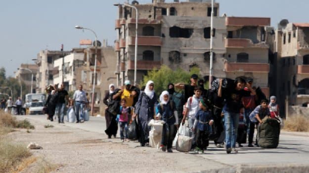 أهالي مدينة داريا يبدؤون بالعودة إليها اليوم