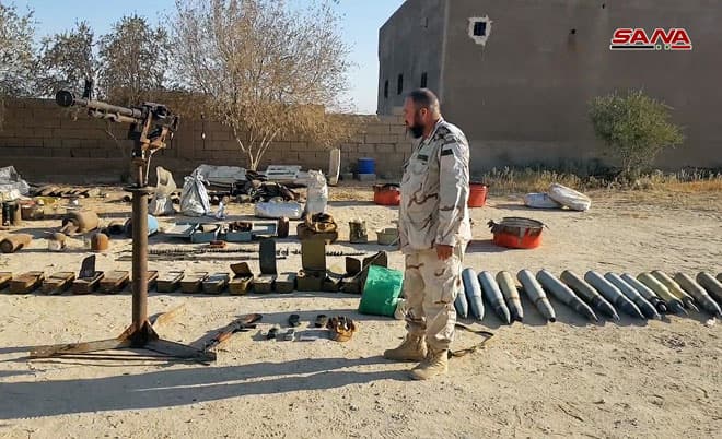 العثور على أسلحة وأجهزة اتصال لاسلكية في ريف دير الزور الجنوبي الشرقي
