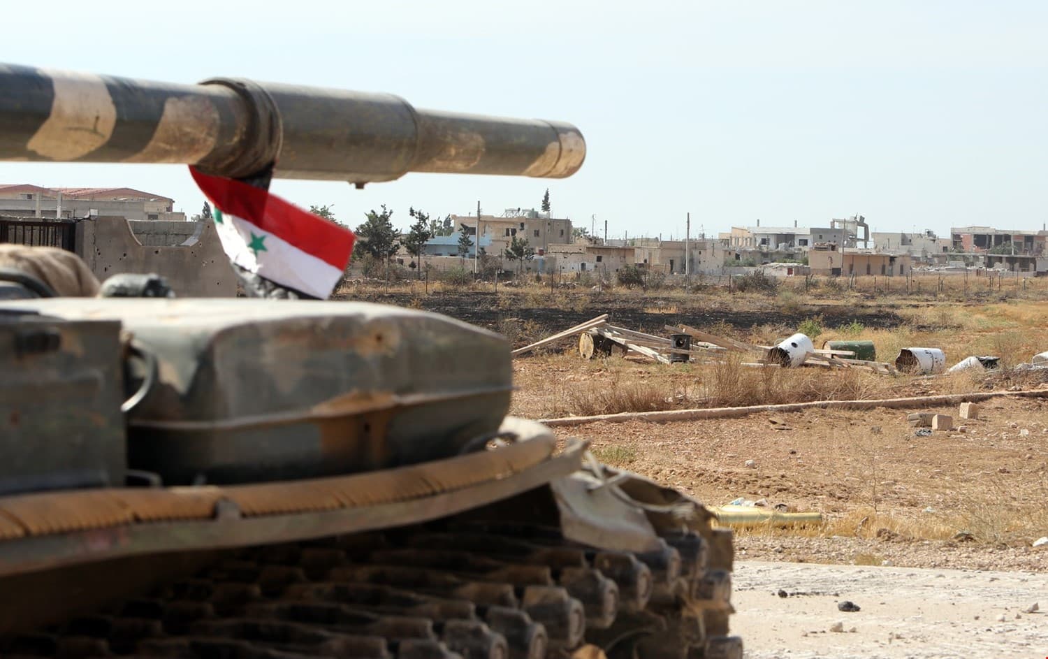 الجيش يستهدف معاقل الميليشيات المسلحة في حلب وحماة وإدلب