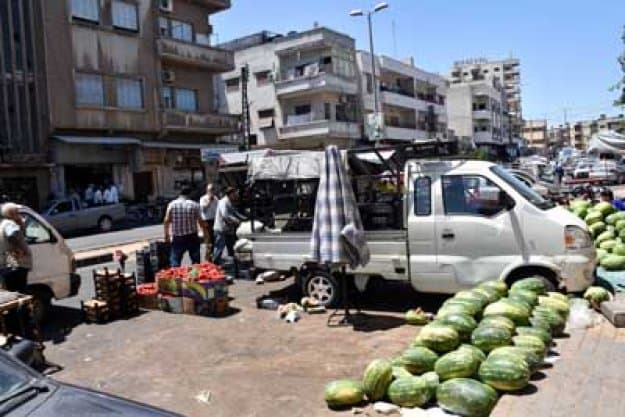 إزالة الإشغالات المخالفة على عدة طرق في حمص