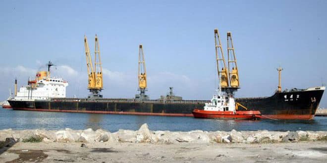 إعادة فتح ميناء اللاذقية التجاري أمام الملاحة البحري