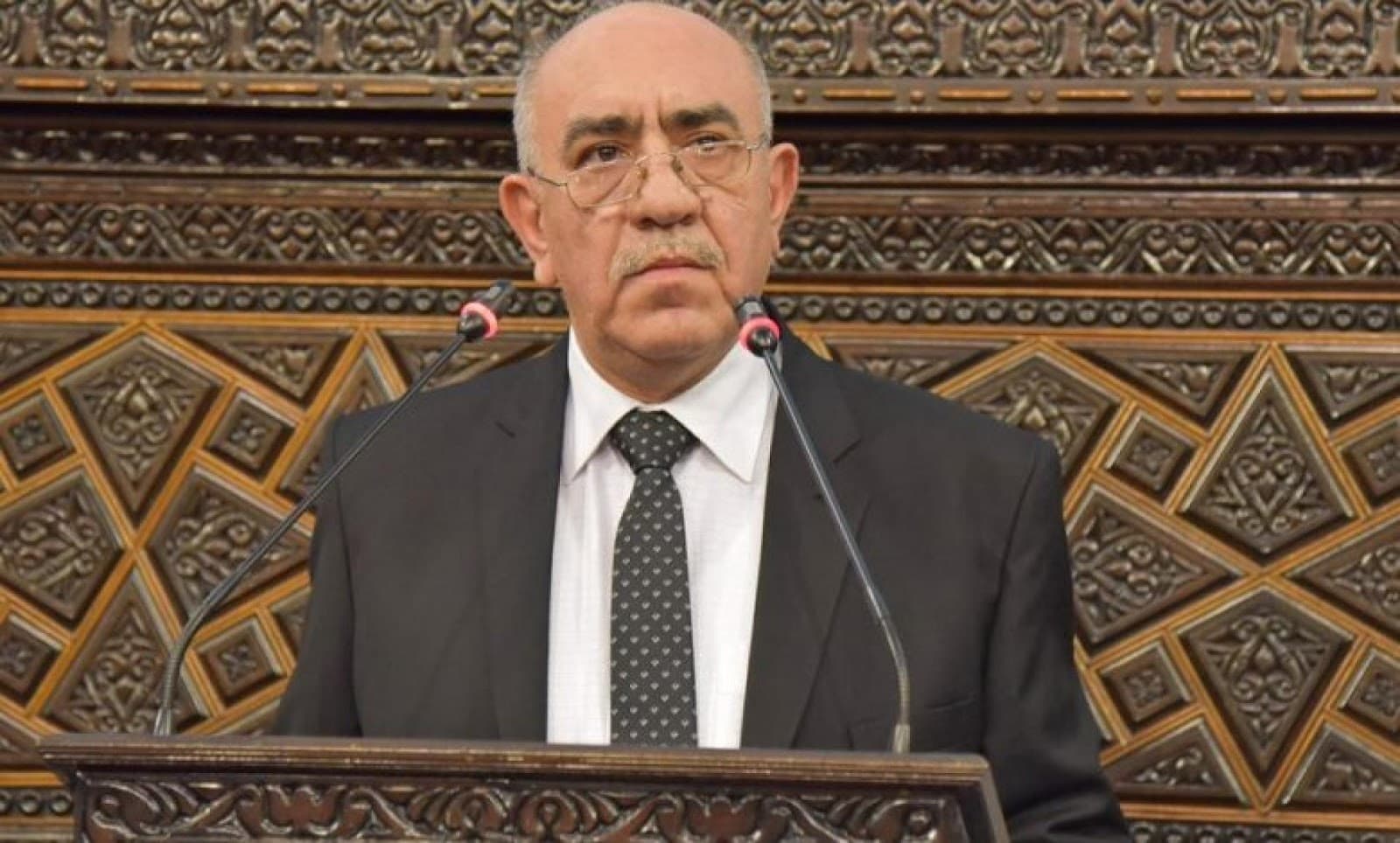 وزير الصناعةط