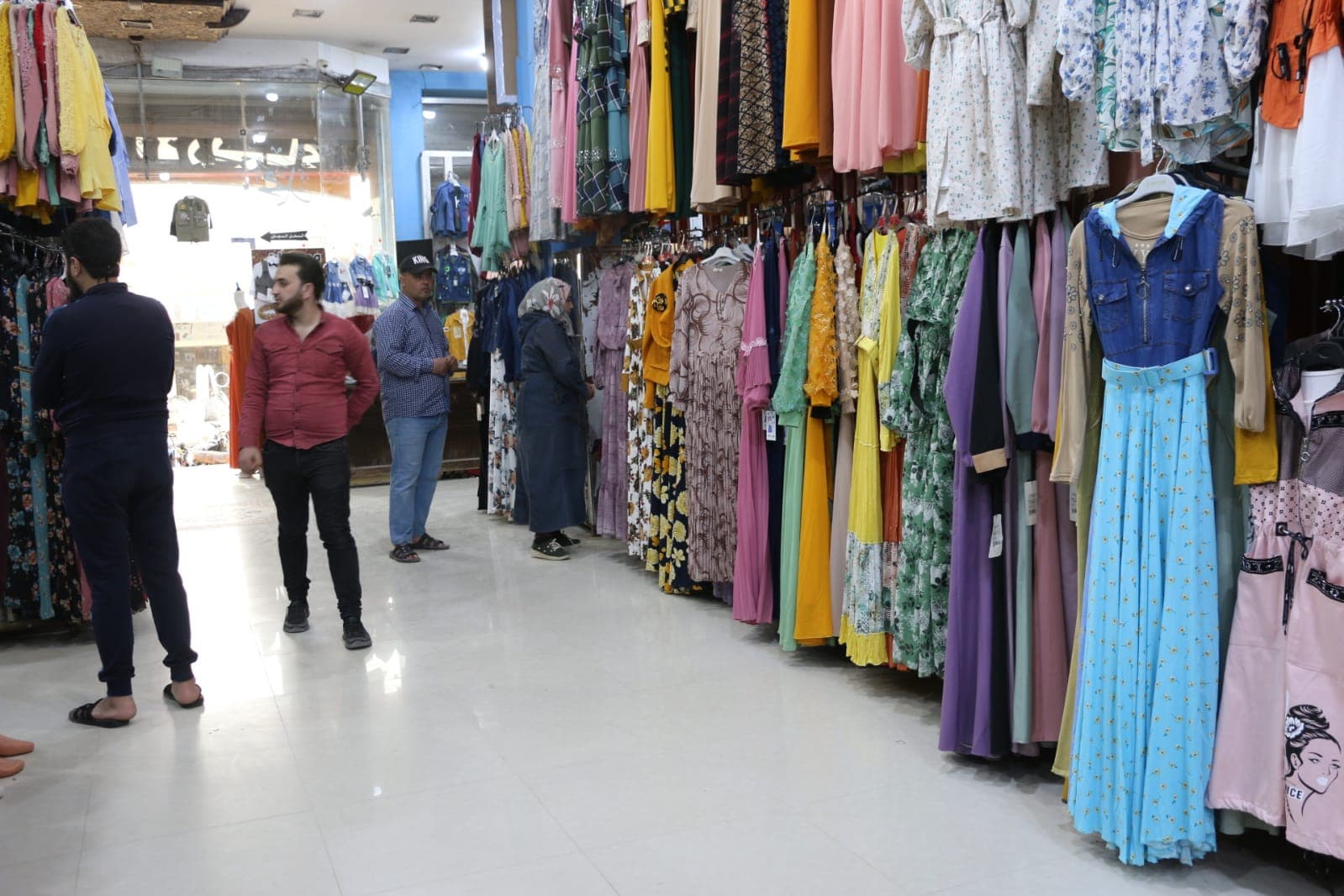 ارتفاع كبير بأسعار الألبسة والتجارة الداخلية توضح الأسباب 
