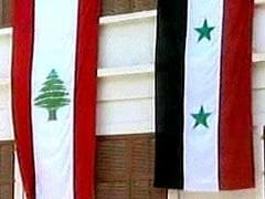 العلم السوري والعلم اللبناني 