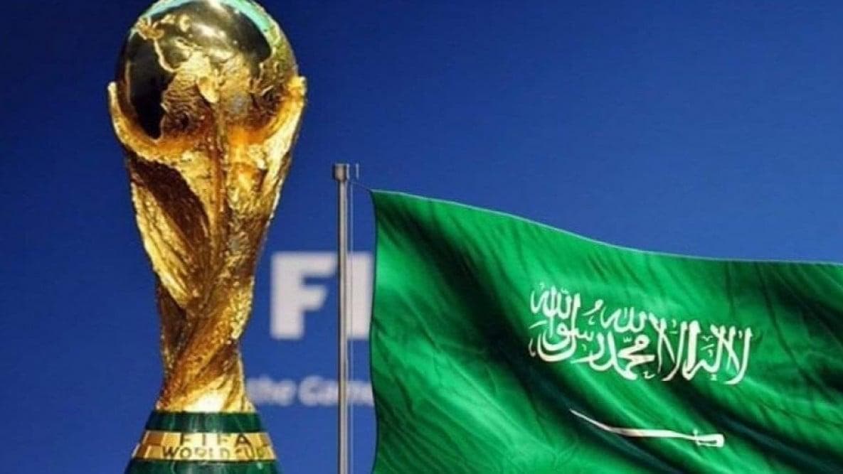 الإمارات تدعم السعودية في تنظيم كأس العالم لكرة القدم 2034