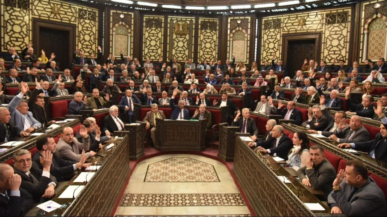 مجلس الشعب يوافق على منح إذن للجنة القضائية لمحاسبة أحد أعضاء المجلس