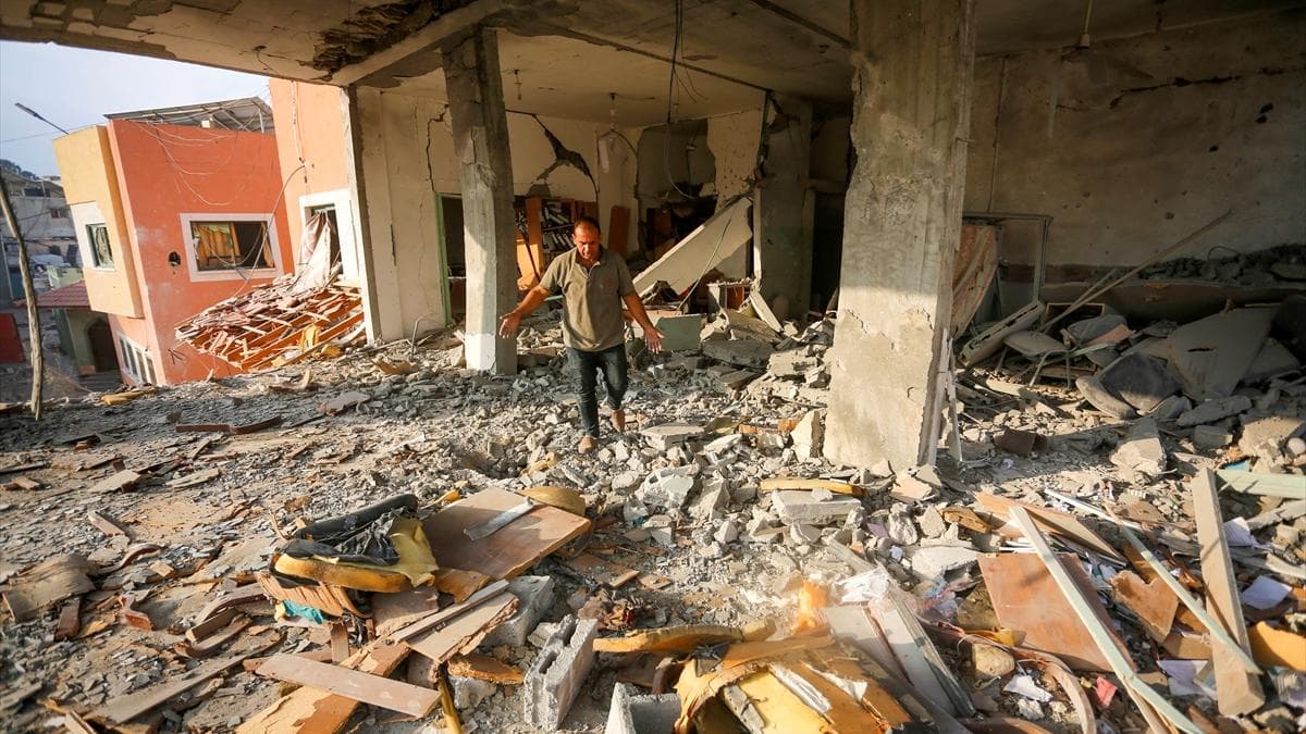 40 شهيداً فلسطينياً في 24 ساعة، ومناشدات استغاثة من عائلات محاصرة في حي الشجاعية