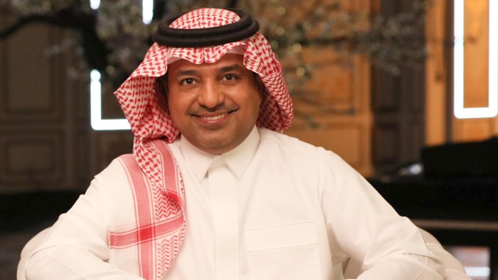 بعد غياب 11 عاماً عن إصدار الألبومات الكاملة.. راشد الماجد يقترب من طرح "استحالة"