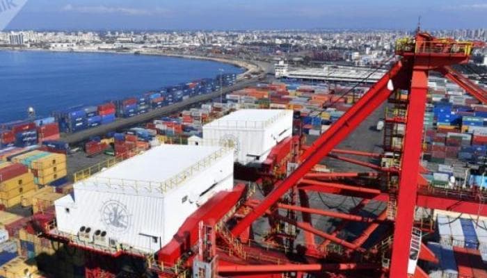 إعادة فتح الموانئ والمراسي البحرية بعد انحسار الفعالية الجوية