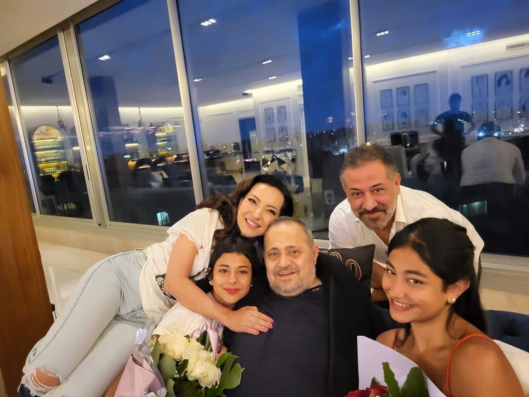 عائلة عرفة والعمايري في منزل الوسوف